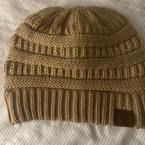 C.C Ponytail tobagen